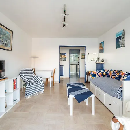 Le Super Bestouan Par Dodo A Appartement Cassis